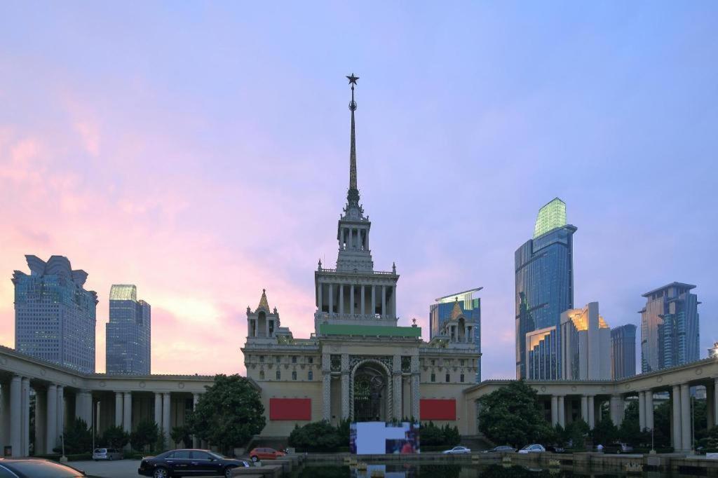 Hanting Daning International Yanchang Road Metro Station 2* Shanghai